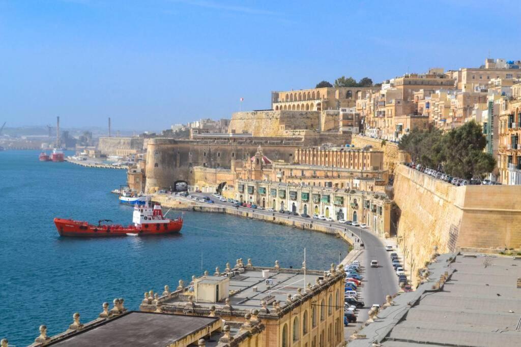 St Nicholas Valletta Exterior photo